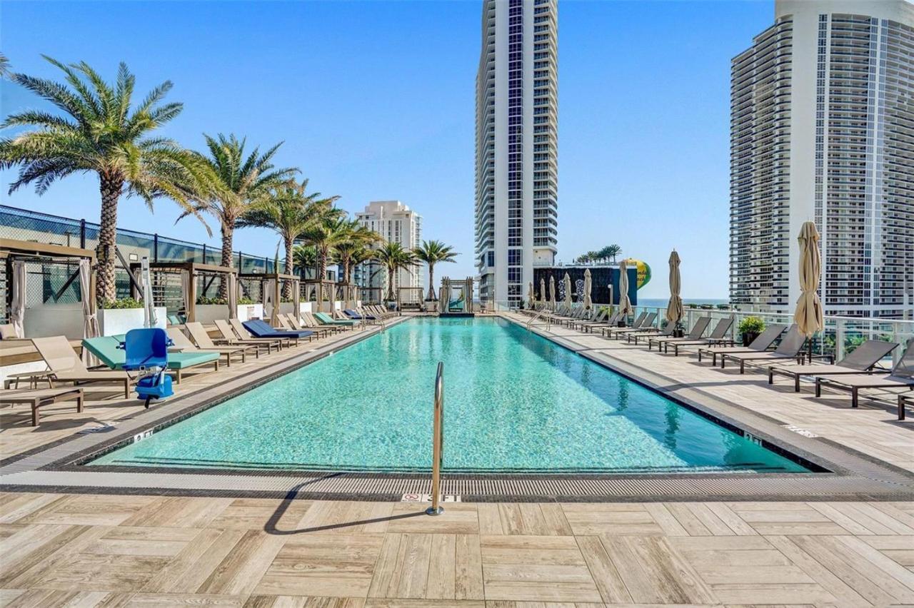 Hyde Beach House Three-Bedroom, Waterfront, Ocean And Intercostal View, Rooftop Pool, 5 Min Walk To Beach Hollywood Eksteriør billede