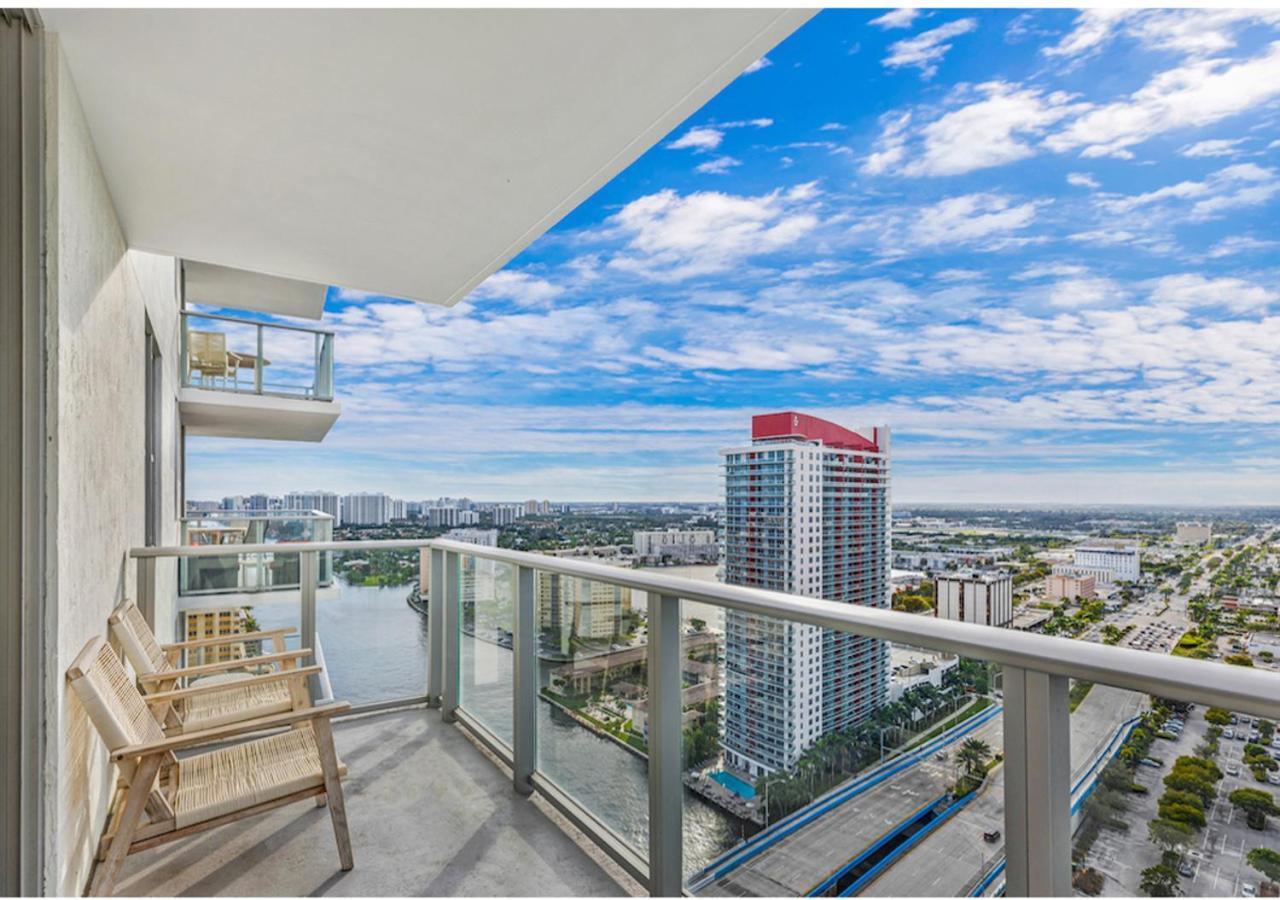 Hyde Beach House Three-Bedroom, Waterfront, Ocean And Intercostal View, Rooftop Pool, 5 Min Walk To Beach Hollywood Eksteriør billede
